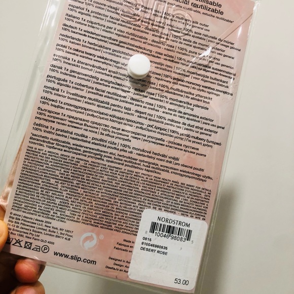 Brand new slip mask ! - Picture 2 of 3